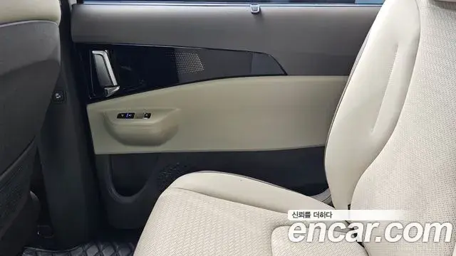 Kia Carnival 2025 — Şəkil 9/32