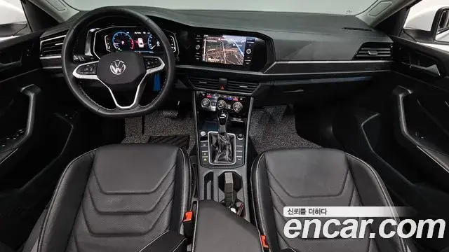 Volkswagen Jetta 2024 — ფოტო 25/36