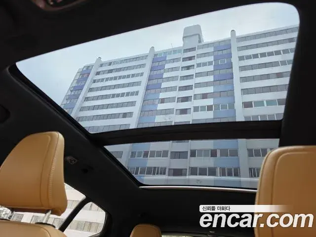 Volvo XC40 2021 — Şəkil 7/17