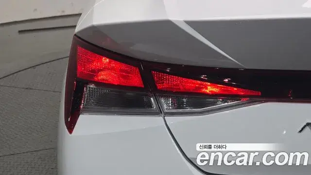 Hyundai The New Avante Hybrid 2020 — Şəkil 16/30