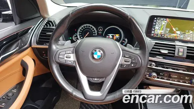 BMW X3 2018 — Фото 12/20