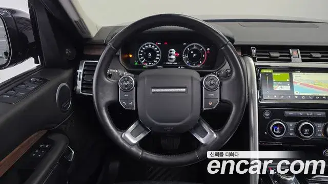 Land Rover Discovery 5 2018 — Photo 6/20