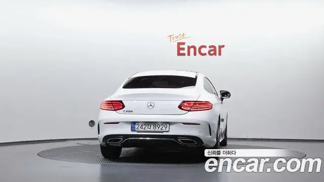 Mercedes-Benz C-Class 2021 — Şəkil 14/32
