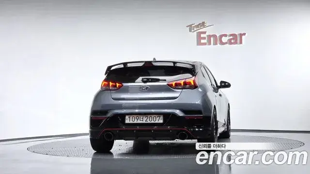 Hyundai Veloster 2019 — ფოტო 22/30