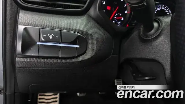 Hyundai Veloster 2019 — ფოტო 1/30