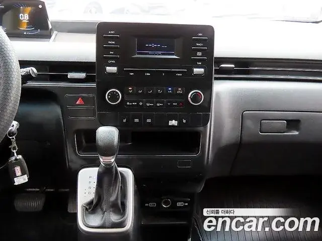 Hyundai Staria 2021 — Фото 10/20