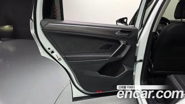 Volkswagen Tiguan Allspace 2023 — Şəkil 8/33