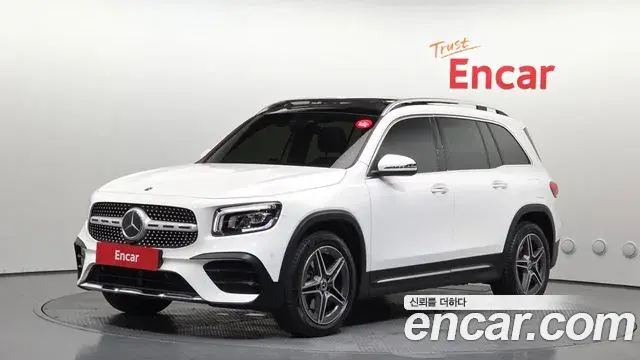 Mercedes-Benz GLB-Class 2022 — Photo 7/33