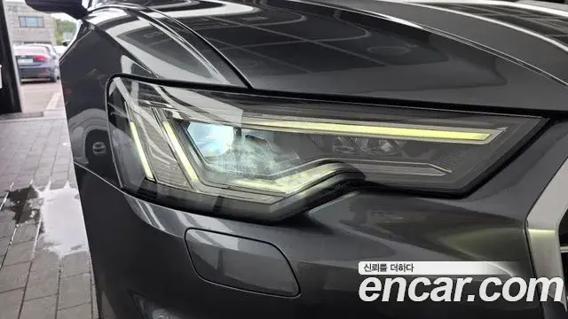 Audi A6 2021 — ფოტო 34/35