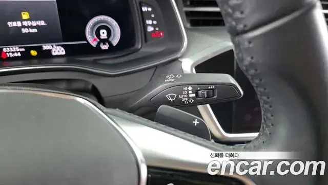 Audi A6 2021 — ფოტო 29/35