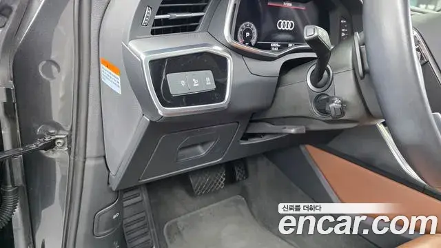 Audi A6 2021 — ფოტო 19/35