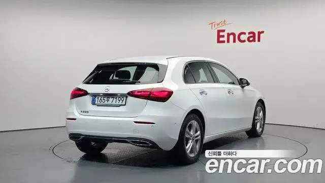 Mercedes-Benz A-Class 2025 — Şəkil 22/31
