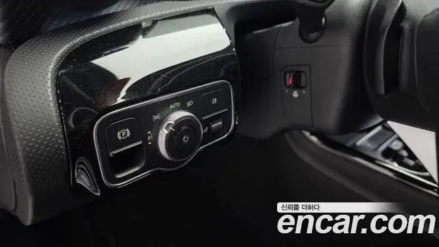 Mercedes-Benz A-Class 2025 — Şəkil 13/31