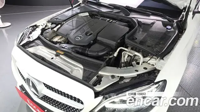 Mercedes-Benz C-Class 2019 — Фото 5/20