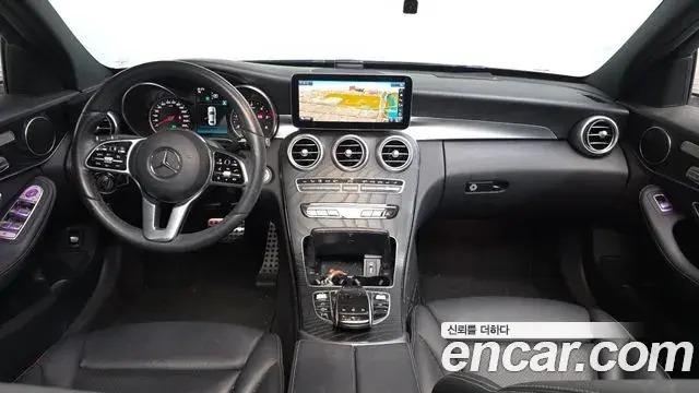 Mercedes-Benz C-Class 2019 — Фото 6/20
