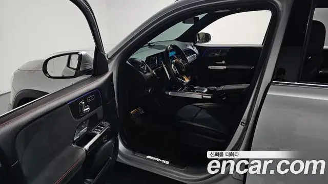 Mercedes-Benz GLB-Class 2021 — Фото 10/20