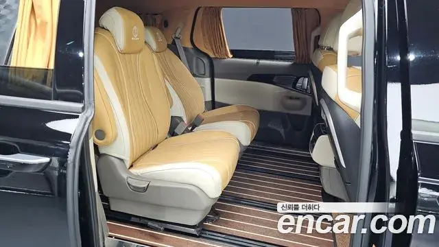 Kia Carnival 2024 — ფოტო 12/20