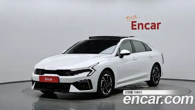 Kia K5 2024 — ფოტო 14/33