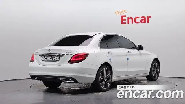 Mercedes-Benz C-Class 2019 — Şəkil 13/30