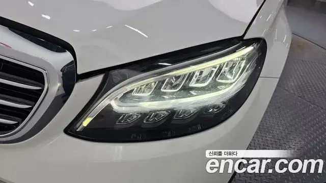 Mercedes-Benz C-Class 2019 — Şəkil 4/30