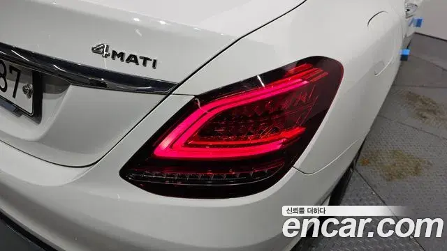 Mercedes-Benz C-Class 2019 — Şəkil 2/30
