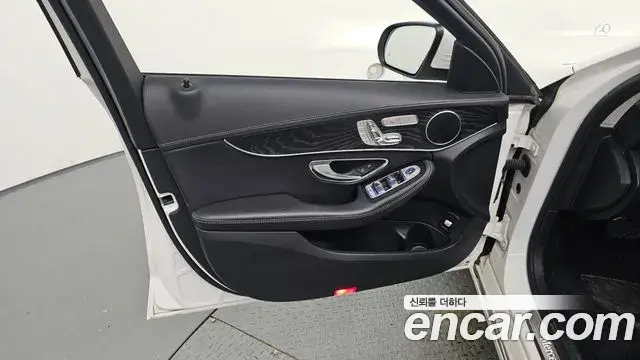Mercedes-Benz C-Class 2019 — Şəkil 5/30