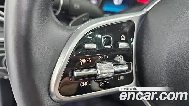 Mercedes-Benz C-Class 2019 — Şəkil 20/30