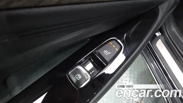 Kia K8 2021 — Şəkil 25/32