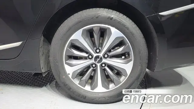 Kia K8 2021 — Şəkil 31/32