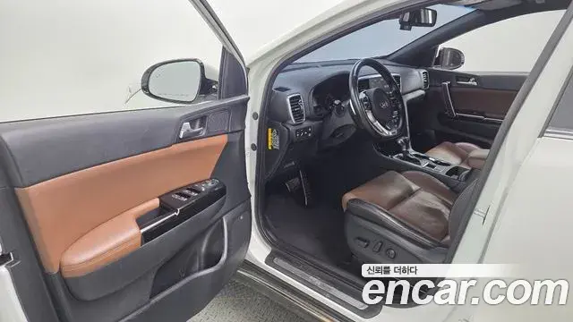 Kia Sportage The Bold 2019 — Фото 10/20