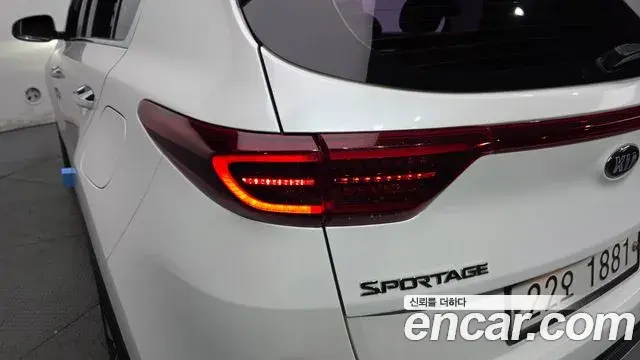 Kia Sportage The Bold 2019 — Şəkil 34/35