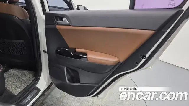 Kia Sportage The Bold 2019 — Şəkil 17/35