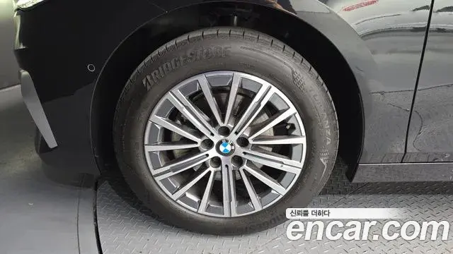 BMW 2 Series Active Tourer 2025 — Фото 5/20