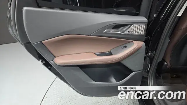 BMW 2 Series Active Tourer 2025 — ფოტო 20/32