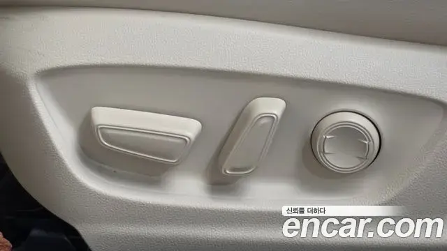 Toyota Camry 2018 — Şəkil 22/31