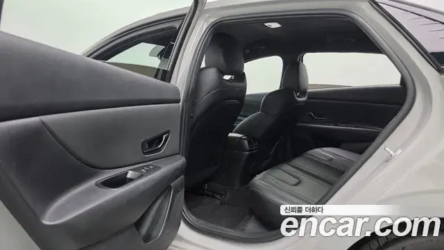 Hyundai The New Avante Hybrid 2021 — Şəkil 8/20