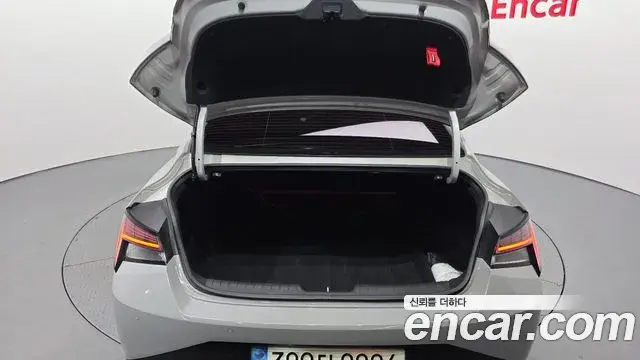 Hyundai The New Avante Hybrid 2021 — Şəkil 15/20