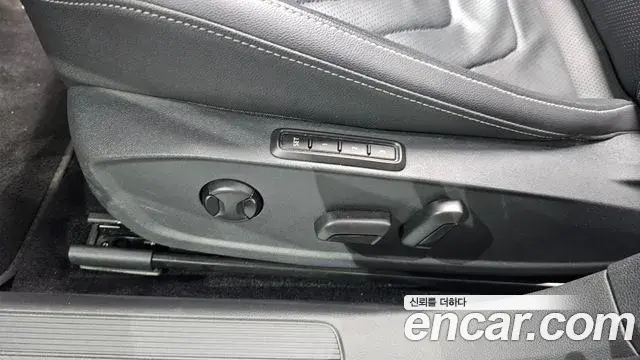 Volkswagen Jetta 2021 — Şəkil 10/33