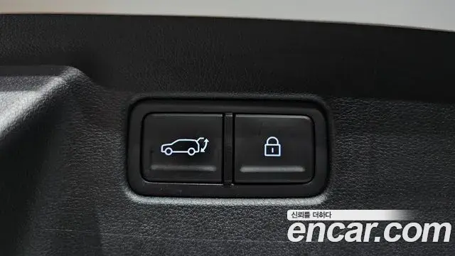 Hyundai Santa Fe 2025 — Photo 4/41