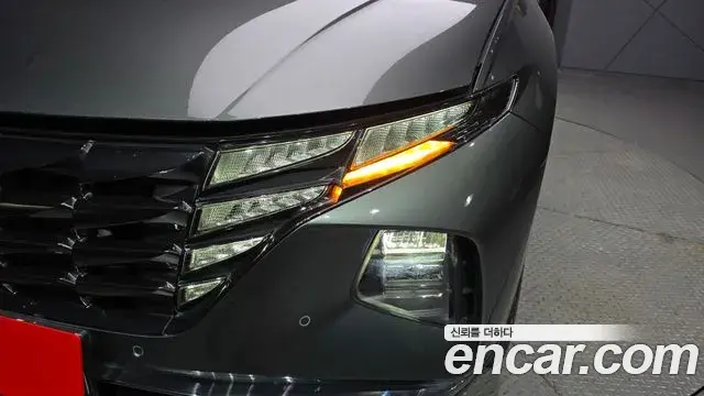 Hyundai Tucson Hybrid 2023 — Şəkil 17/33