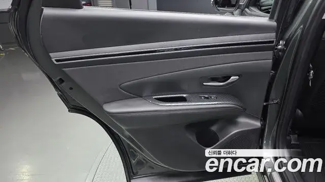 Hyundai Tucson Hybrid 2023 — Şəkil 23/33