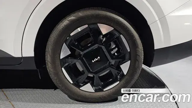 Kia Carnival 2024 — Photo 30/48
