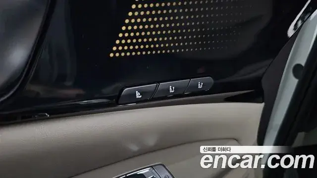 Kia Carnival 2024 — Photo 8/48