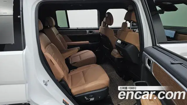 Hyundai Santa Fe 2024 — Photo 2/40