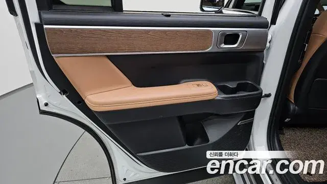 Hyundai Santa Fe 2024 — Photo 9/40