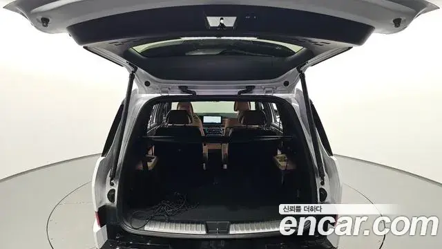 Hyundai Santa Fe 2024 — Photo 27/40