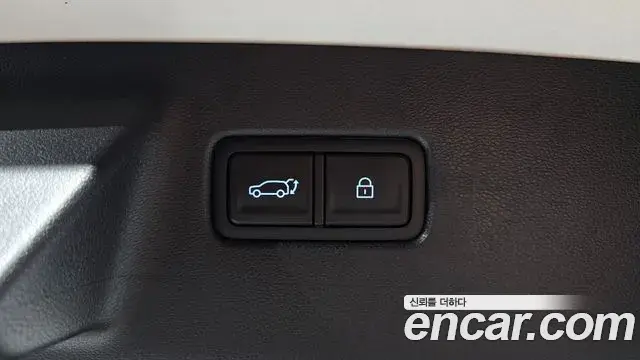Hyundai Santa Fe 2024 — Photo 33/40