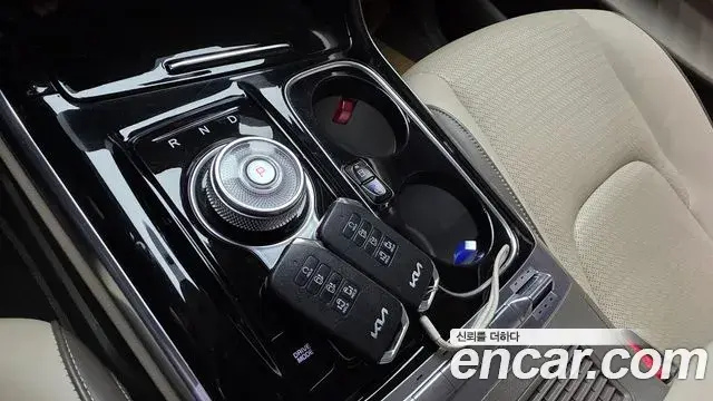 Kia Carnival 2022 — Photo 18/40