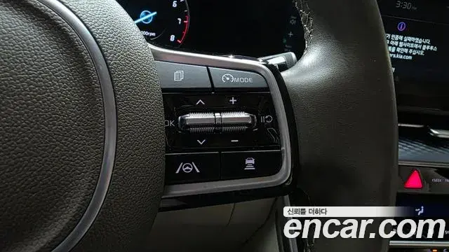 Kia Carnival 2022 — Photo 19/40
