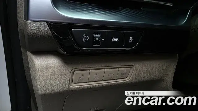 Kia Carnival 2022 — Photo 10/40